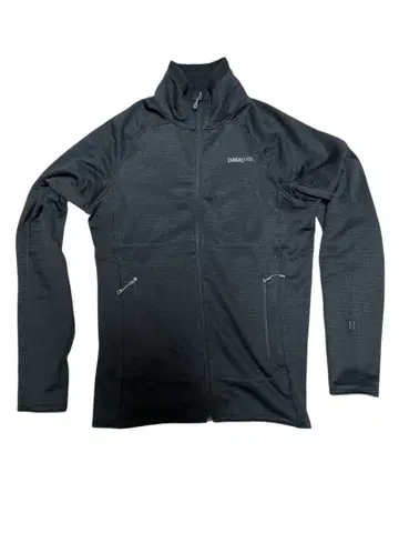 patagonia 블랙 R1 자켓 S