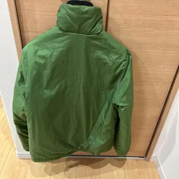 유니클로 남성용 리버서블 자켓 올리브 그린