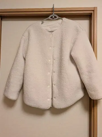 THE SHOP TK 리버서블 화이트 점퍼