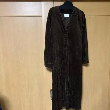 브라운 코듀로이 롱 코트 허리 벨트 포함