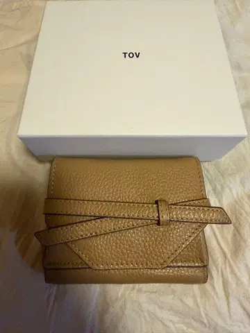 새상품, 미사용 TOV MINI WALLET 브라운