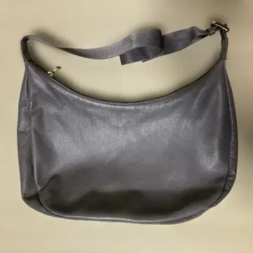 러셋 소프트 가죽 라운드 빅 숄더백