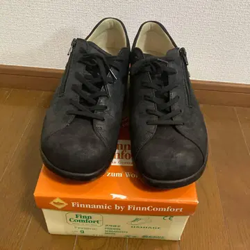 핀 컴포트 블랙 스웨이드 신발