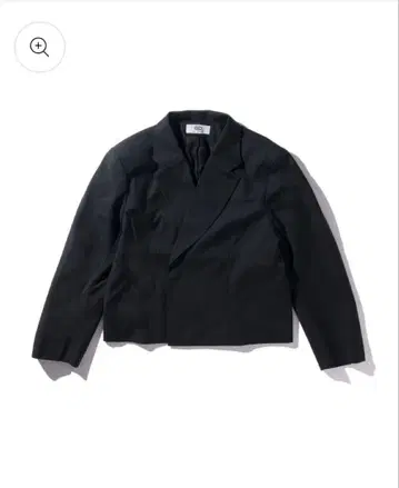 Goat essence 크롭 자켓