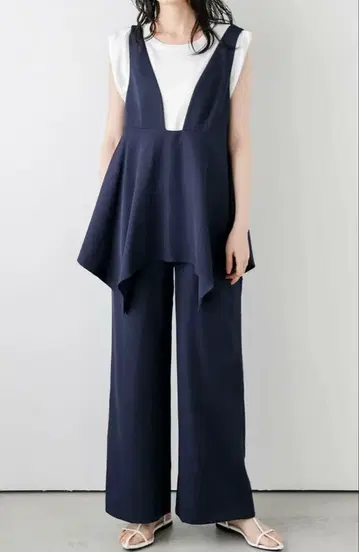 La-gemme 드레이프 페플럼 살로펫 네이비