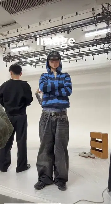 [ 선착순 ] 블랙 슈퍼 배기 데님 (H&W 스타일)