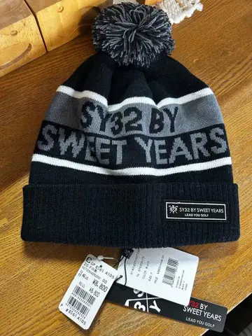 미사용 새상품 [ SY32 SWEET YEARS ] 니트 캡 블랙