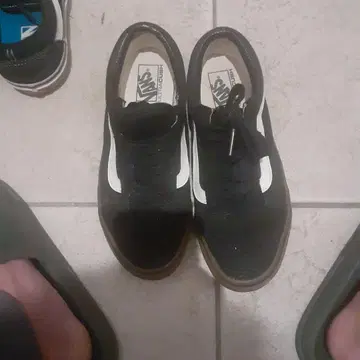 Vans 블랙/화이트 스니커즈