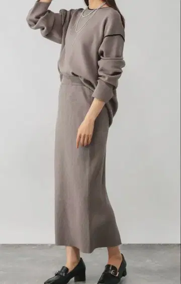 글로벌 워크 미사용 새상품 필링 방지 부드러운 셋업 L