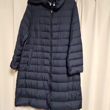 ULTRA LIGHT DOWN 울트라 라이트 다운 롱 코트 유니클로 블랙