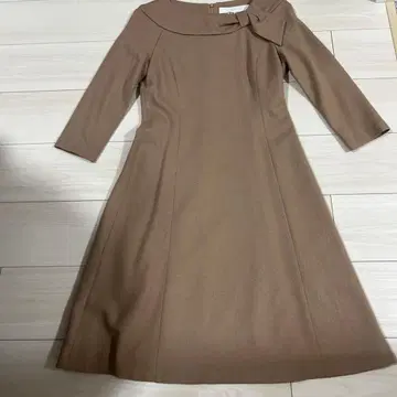 ICHIE 스트로베리 필드 리본 포함 A라인 원피스 브라운