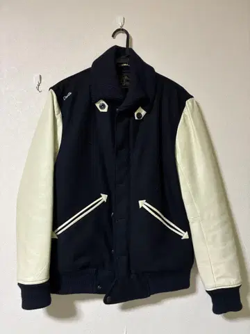 봄버 자켓 바시티 자켓 가죽