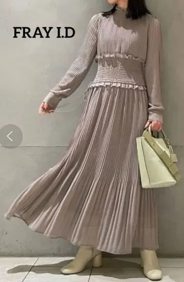 FRAY I.D 플리츠 플레어 원피스
