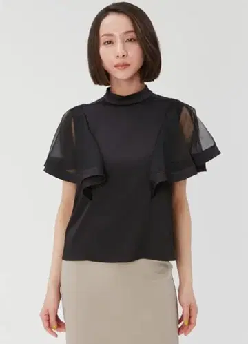 윙 슬리브 블라우스