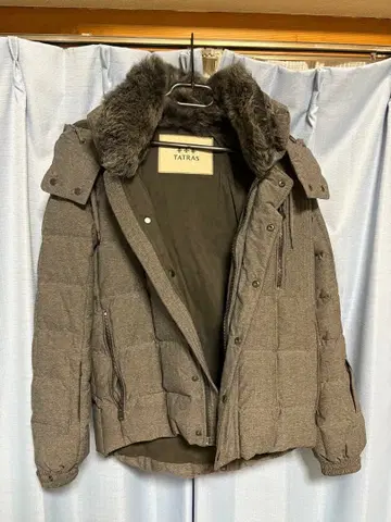 TATRAS 그레이 다운 자켓 퍼 포함