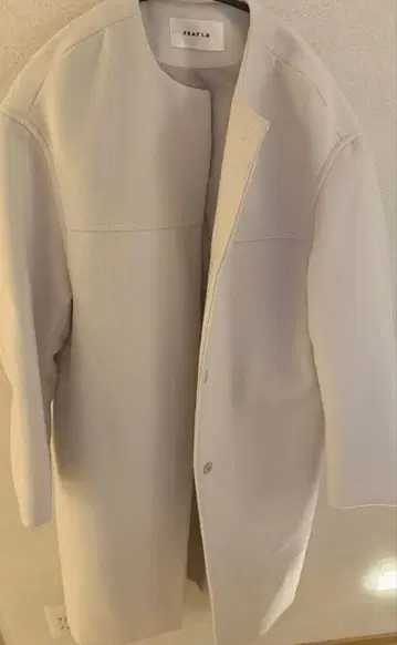 프레이아이디 롱 코트