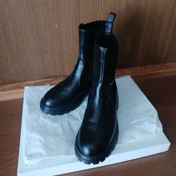 BARCLAY 블랙 가죽 사이드 고어 부츠 22.5cm