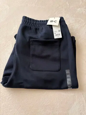 유니클로 맨투맨 와이드 팬츠