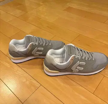 SANGACIO 그레이 스니커즈 10주년 한정판