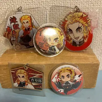 귀멸의 칼날 렌고쿠 쿄쥬로 아크릴 키링 캔뱃지 세트 소년 점프