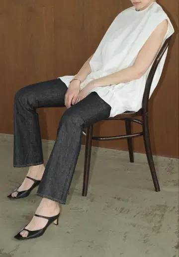 CLANE HIP HANG DENIM PANTS