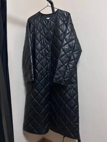 ZARA 블랙 퀼팅 롱 코트