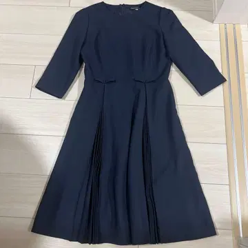 STRAWBERRY FIELDS 네이비 리본 포함 원피스 사이즈 2