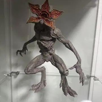 STRANGER THINGS 제일복권 A상 데모고르곤 피규어