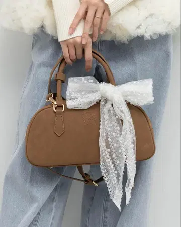 RANDA 2WAY 스카프 포함 엠보싱 로고 보스턴 백