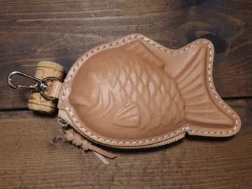 천연 가죽 도미빵 파우치 금속 고리 부착 도치기 가죽 사용