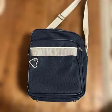 네이비 숄더백 하트형 지퍼