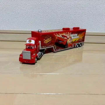 카즈 맥 트레일러