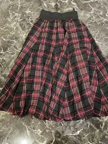 수영장 스튜디오 아리 비비 체크 무늬 플레어 스커트