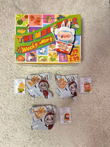 THE MONSTARS Wacky Mart 러브브 피규어