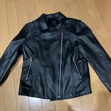 블랙 가죽 자켓 싱글 라이더