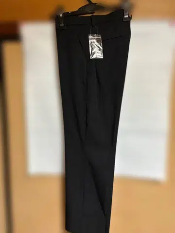 UNIQLO 블랙 앵클 팬츠