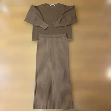 브라운 셋업 긴팔 상의 롱 스커트