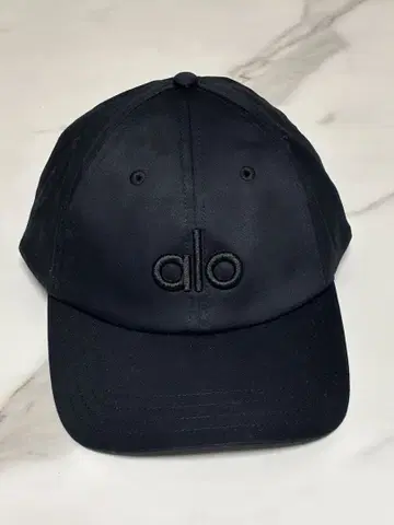미착용 새상품 alo Off-Duty 캡 블랙