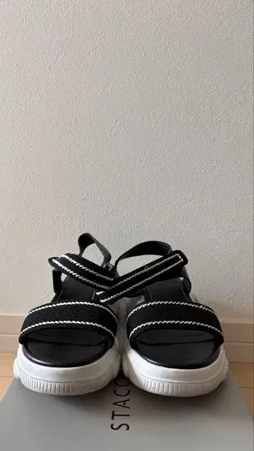 STACCATO 스포츠 샌들 23.5cm