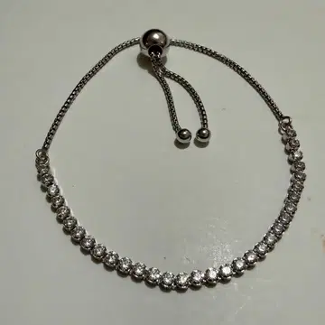 PANDORA 스파클링 테니스 팔찌 (조절 가능)