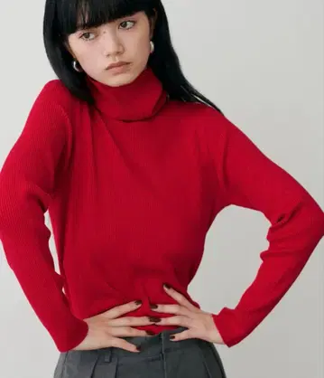 택 포함 미사용 새상품 빨간색 터틀넥