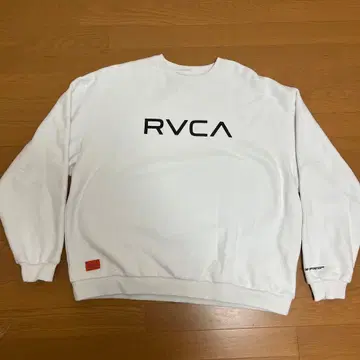 RVCA 화이트 트레이닝복