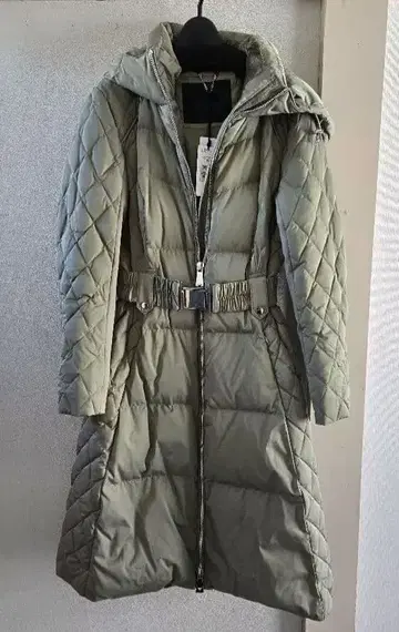 GUESS 롱 다운 자켓