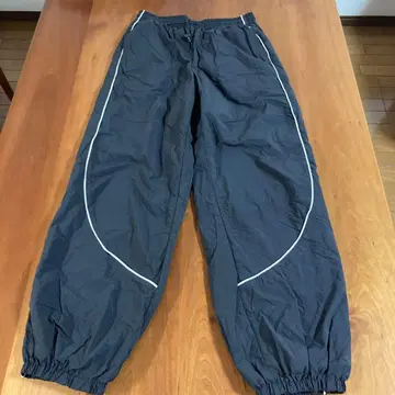 GU 기모 플리스 트랙 팬츠 NT+E M 사이즈