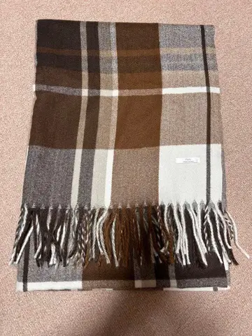 체크 무늬 브라운 스톨
