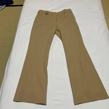 MICHAEL KORS 베이지 플레어 팬츠 사이즈 6