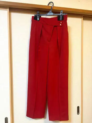 [ 새상품 ] LOUNIE(루니) 레드 팬츠 40 사이즈(L)
