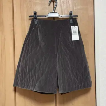 야마다야 새상품 vin 퀼팅 벨로아 하프 팬츠 야마다야