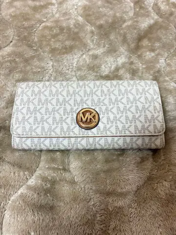 Michael Kors 로고 장지갑 화이트