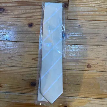 크림색 스트라이프 넥타이 Hankyu